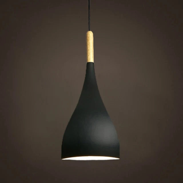 LAMPE SUSPENDUE DE TOUTES COULEURS
