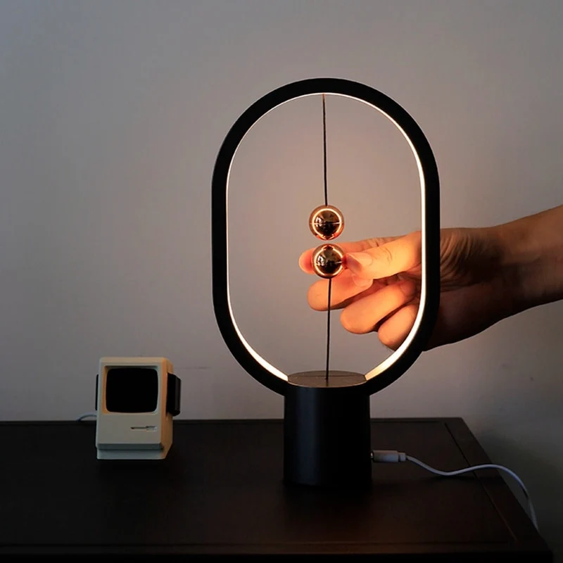 LAMPE DE TABLE AVEC BALANCIER
