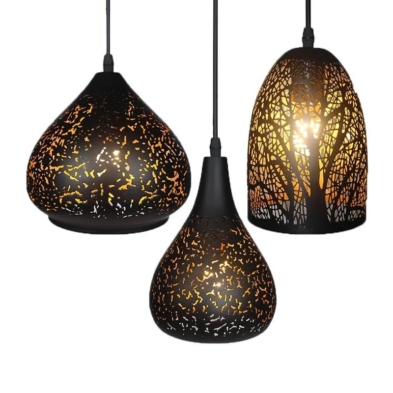 LAMPE SUSPENDUE ABAT-JOUR EN MÉTAL NOIR