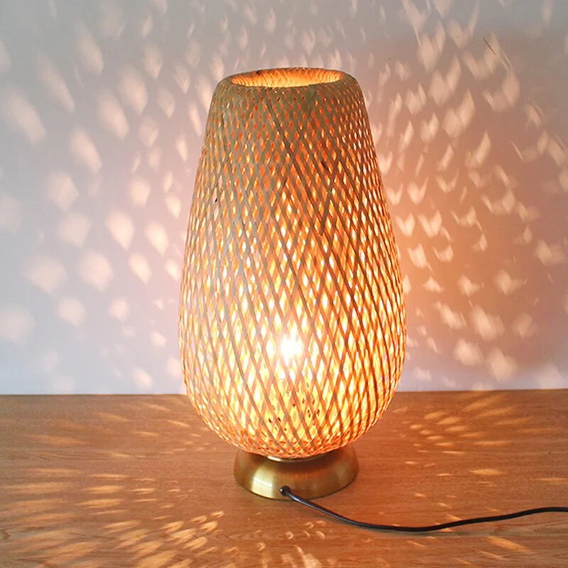 LAMPE DE TABLE EN BAMBOU