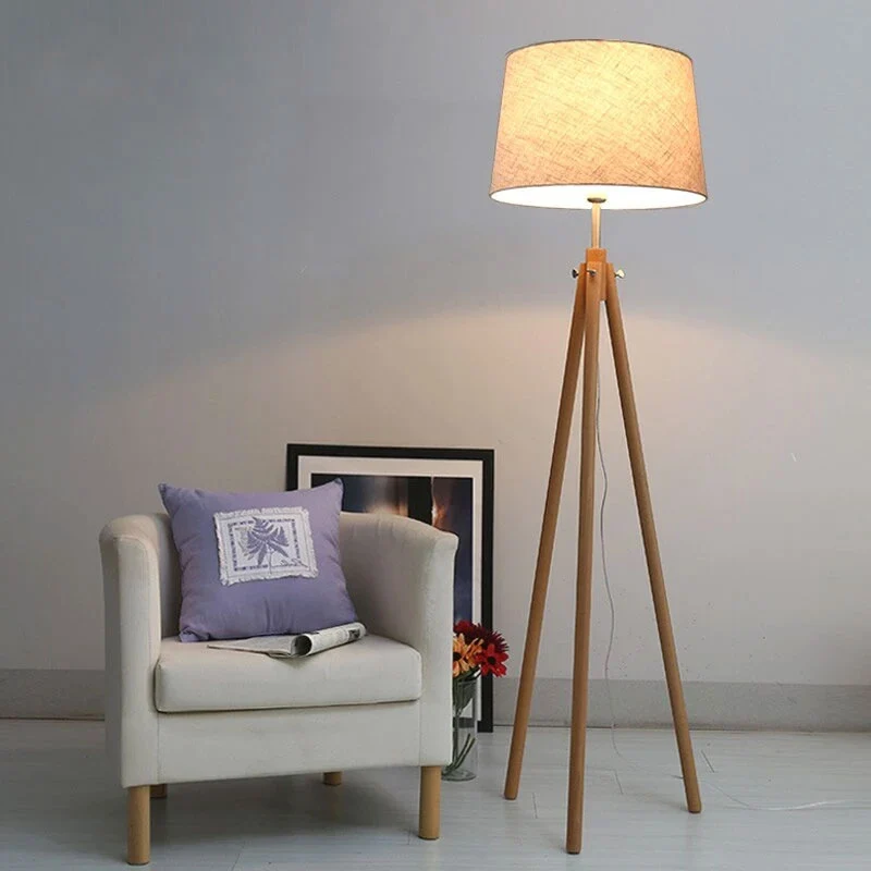 LAMPADAIRE AVEC TRÉPIED