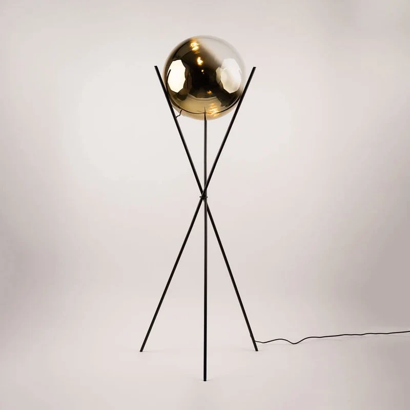 s.luce Orb Axis Glaskugel Stehlampe Dreibein 160cm