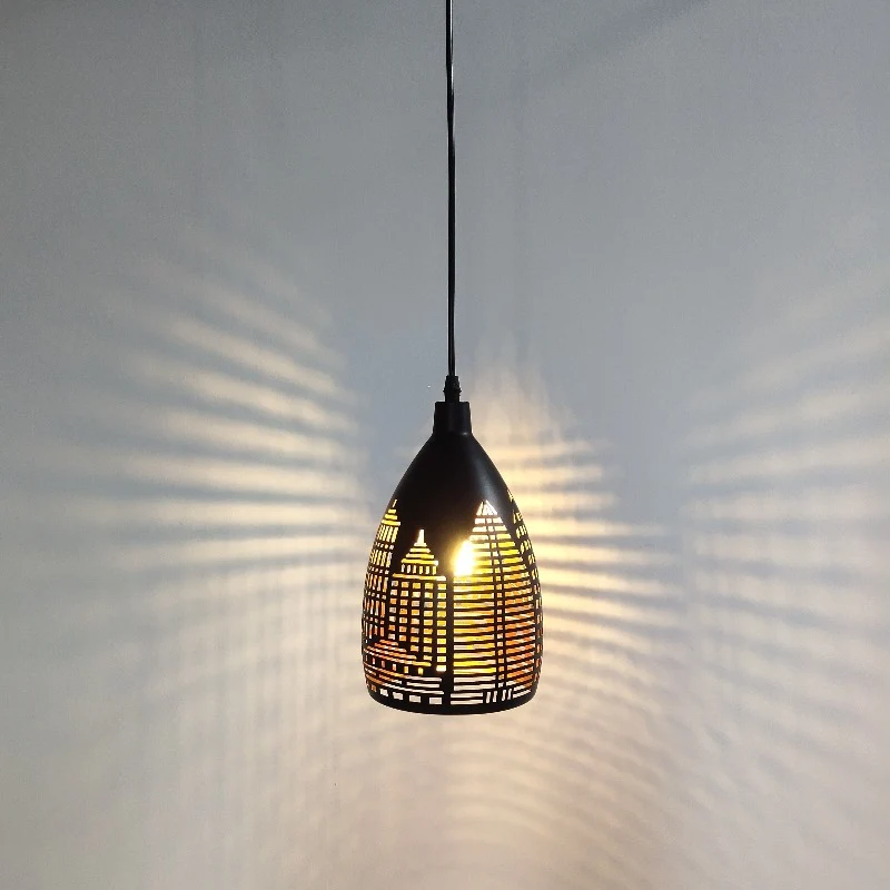 LAMPE SUSPENDUE NOIRE A MOTIFS
