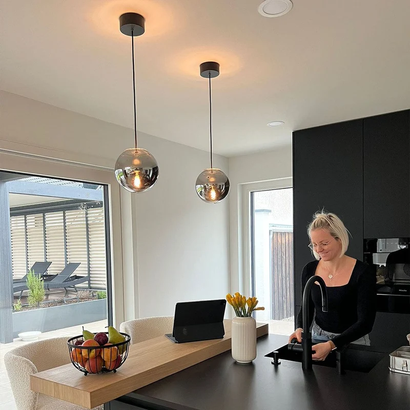 s.luce Orb Glaskugel Hängelampe 150cm Aufhängung Schwarz