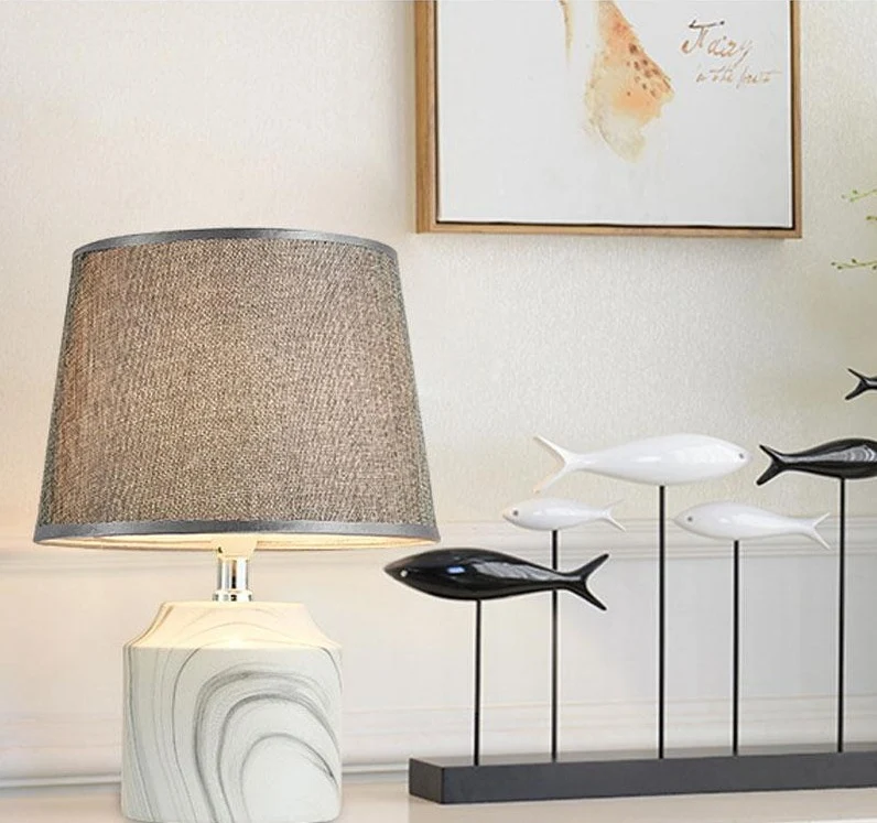 LAMPE DE CHEVET CLASSIQUE