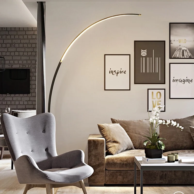 LAMPADAIRE EN ARC DE CERCLE