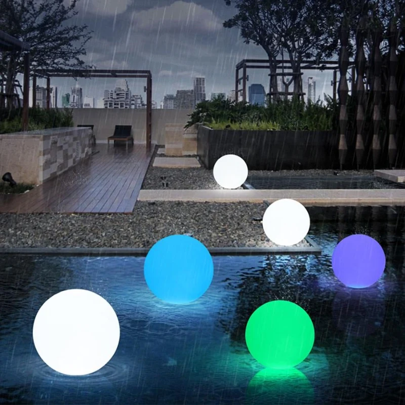 BOULE LUMINEUSE FLOTTANTE
