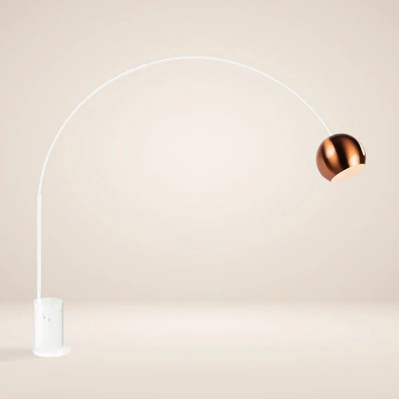 s.luce Ball Design-Bogenlampe mit Marmorfuß modern