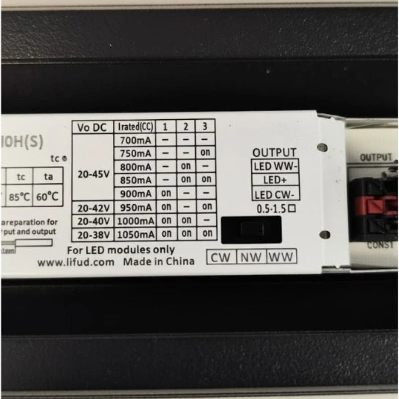 Suspension Linéaire LED 150cm 60W 130lm/W Interconnectable CCT Noir - 3000K/4200K/6400K