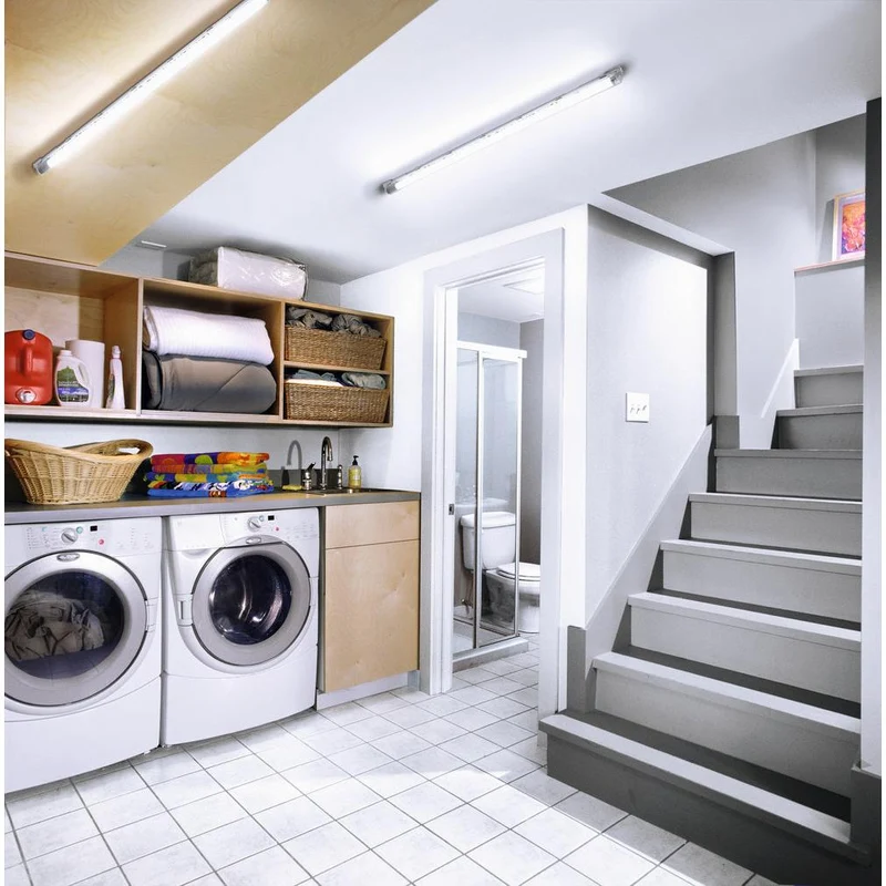 OSRAM CAPTEUR SOUS-MARIN Luminaire pour pièces humides avec détecteur de mouvement 60cm 8W / 4000K Blanc froid