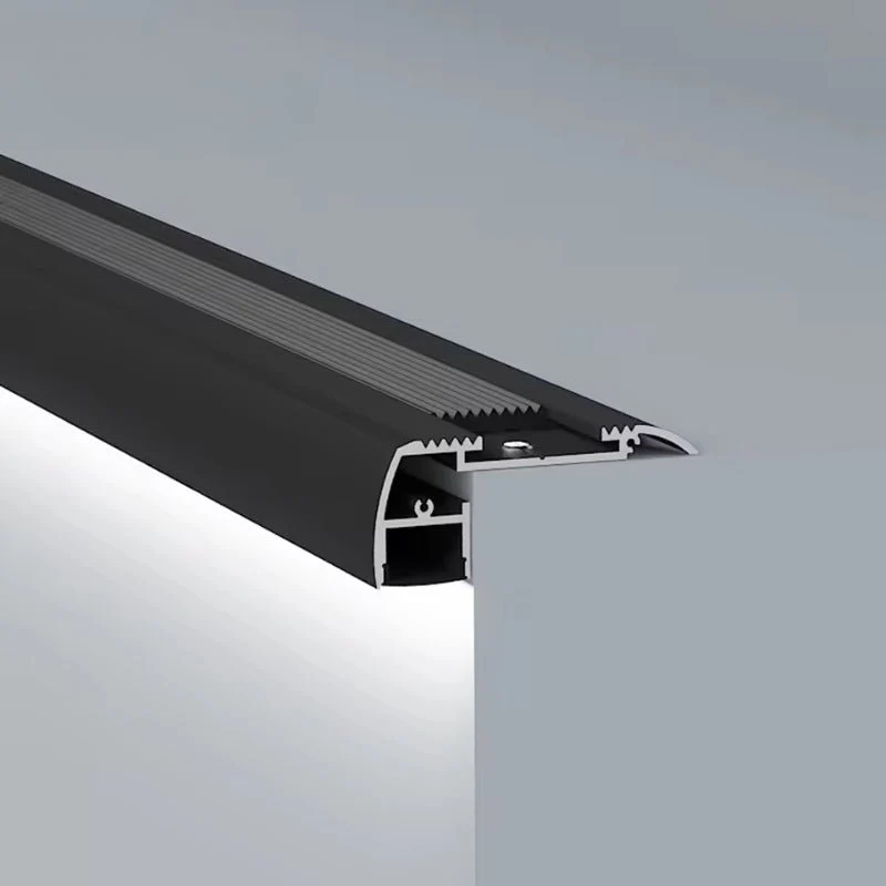 Nez de Marche Alu 2M Noir pour Ruban LED 10mm
