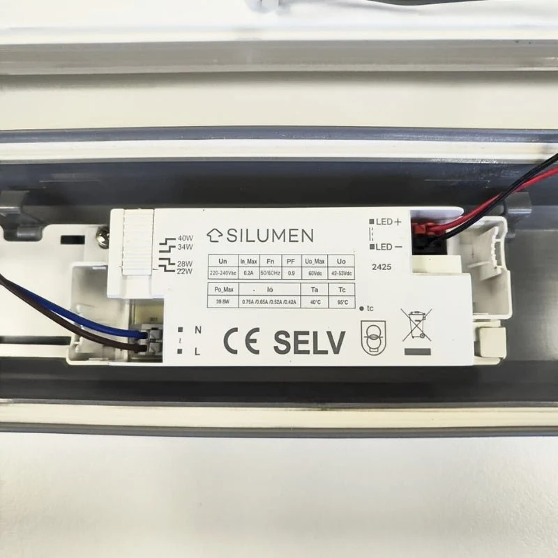 Réglette LED 120cm Étanche IP65 CCT - Puissance Ajustable 22/28/34/40W - 3000K/4000K/6500K