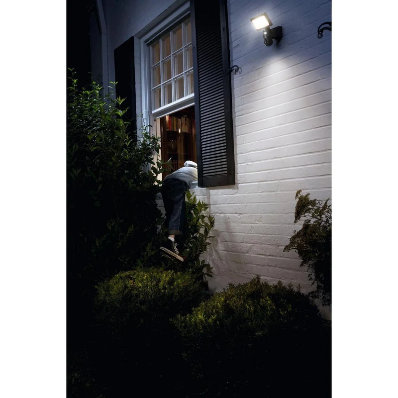 OSRAM Wifi SMART+ FLOOD CAMERA CONTROL Projecteur de jardin avec capteur caméra HD 23W / 3000K Blanc chaud