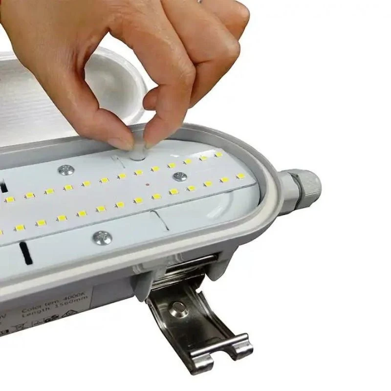 Réglette LED Étanche 120cm 36W 125lm/W IP65 avec Détecteur Intégré