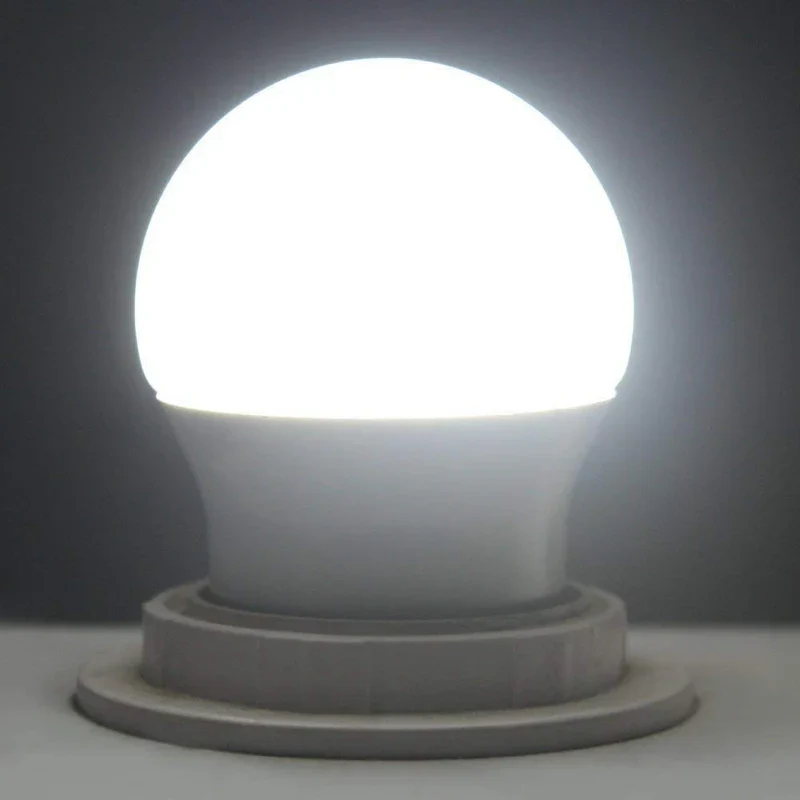 6 Pack 9Watt 750LM G60 LED Bulb Light (60W Equivalent) E27 Screw Base 100-240V AC Non-dimmable 60mm White Light LED Globe