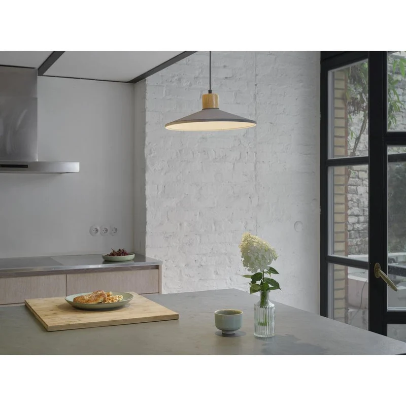 OSRAM LAMPE LED PLATE Lampe design LED ultracompacte, dimmable, 2700K, 3.5W, Mat, E27, Blanc chaud
