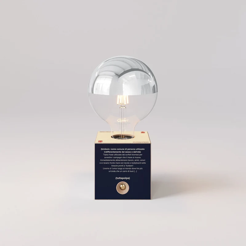 Lampe à batterie Cabless03 « Bimbi c’est l’onde » avec ampoule globe demi-sphère argent - Tuttapolpa