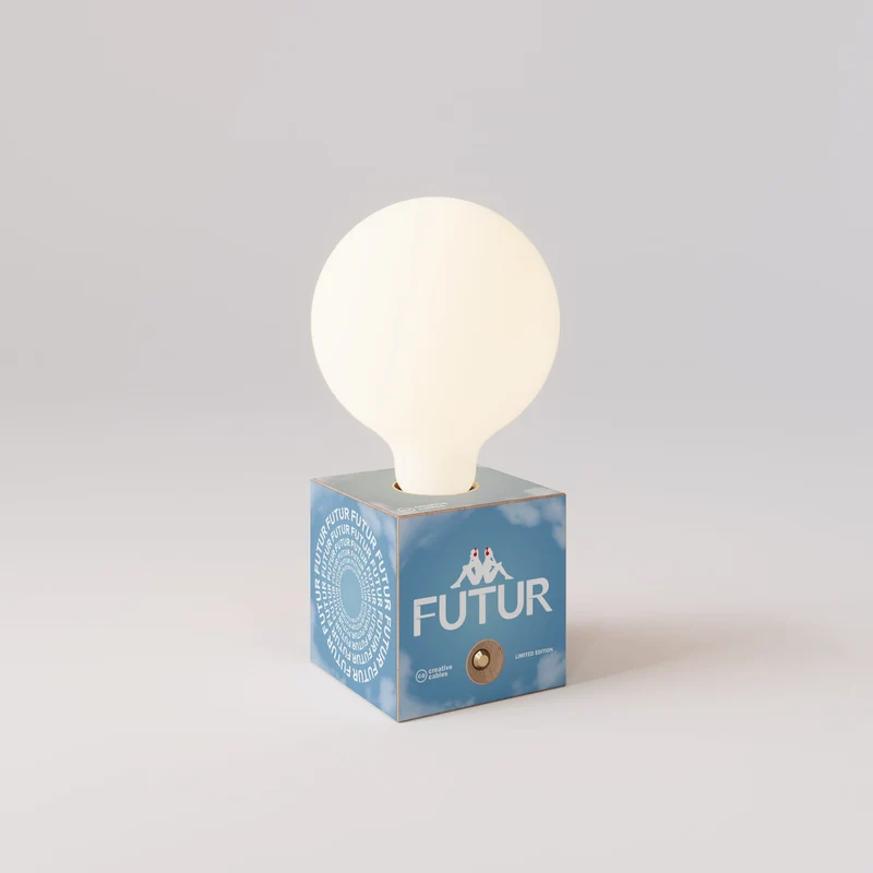 Lampe à batterie Cabless03 « Futur » avec ampoule globe effet porcelaine - Futur Festival