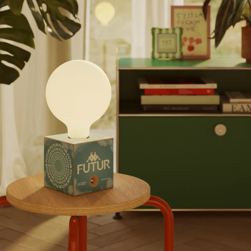 Lampe à batterie Cabless03 « Futur » avec ampoule globe effet porcelaine - Futur Festival