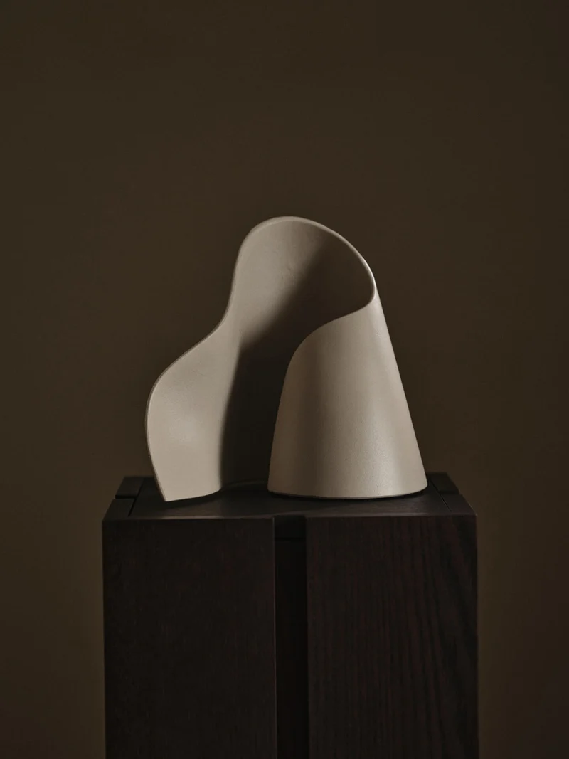 Oyster Table Lamp – Light Cashmere