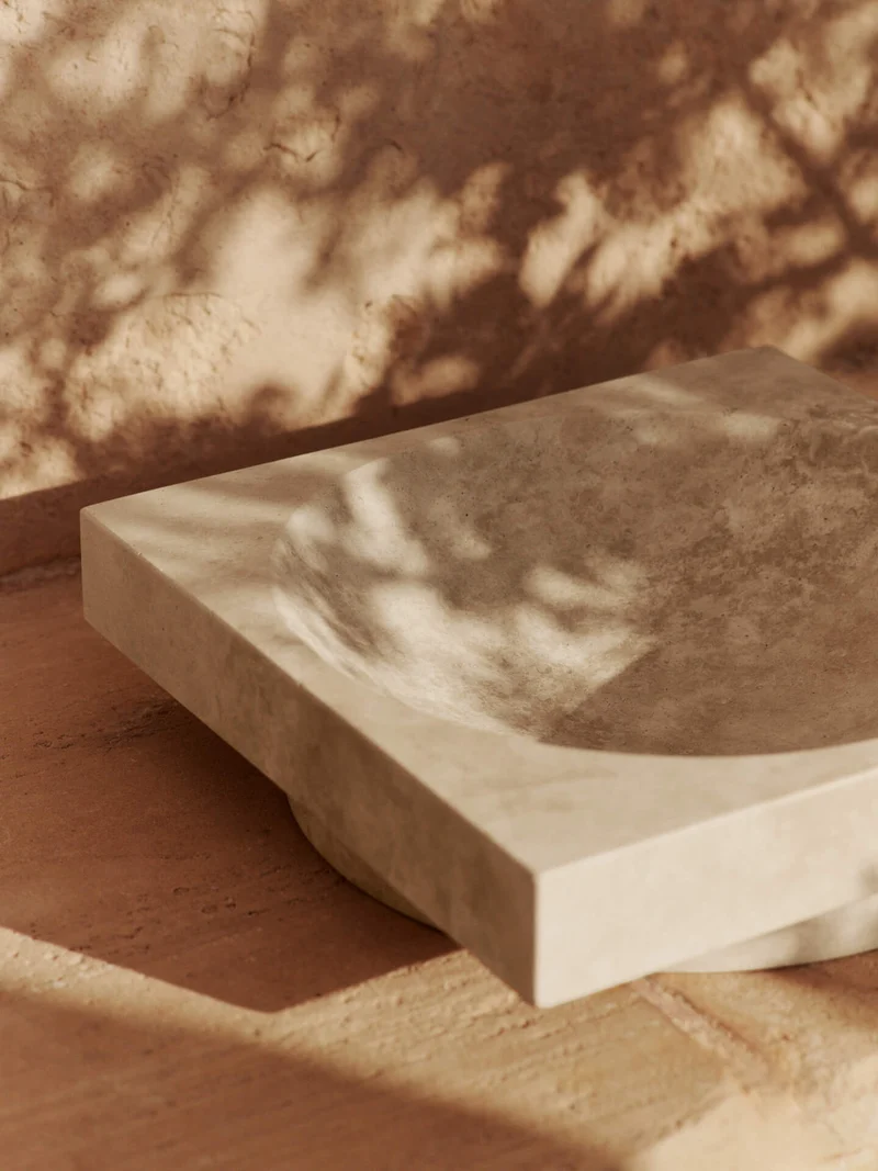 Hew Low Centrepiece – Travertine