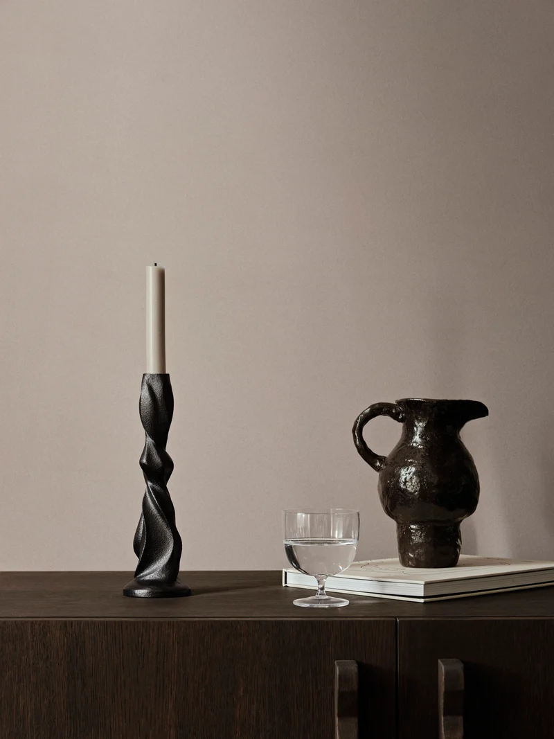 Gale Candle Holder H25 cm – Blackened Aluminium