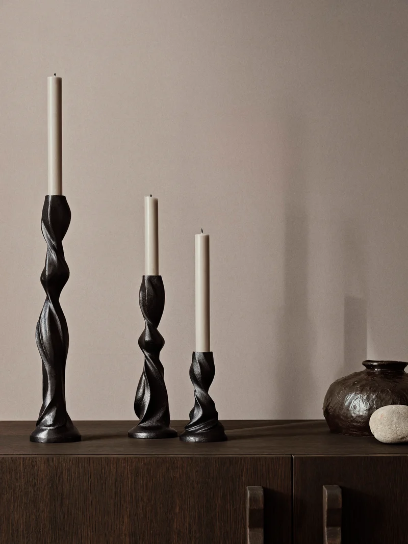 Gale Candle Holder H13 cm – Blackened Aluminium