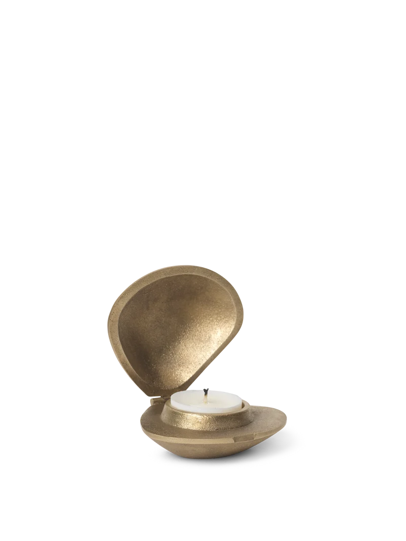 Clam Candle Holder – Brass