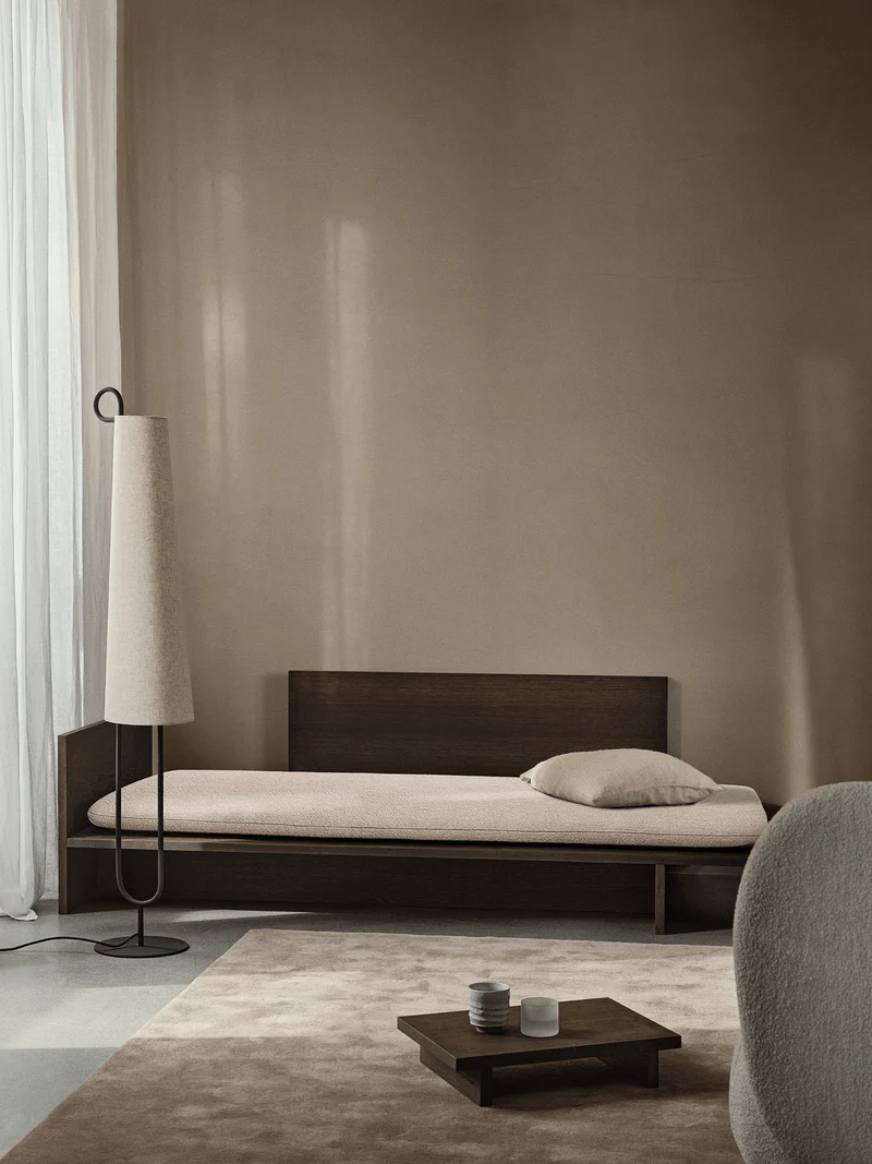 Ancora Floor Lamp – Black / Natural