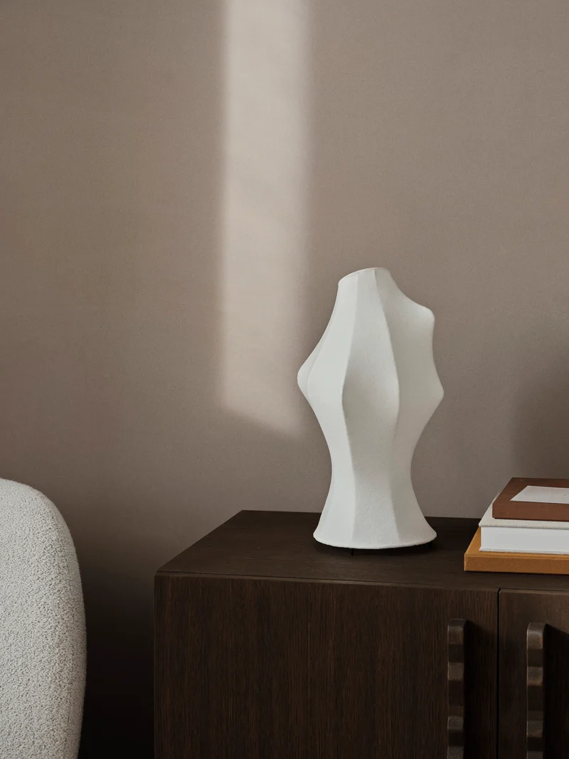 Dae Table Lamp – White