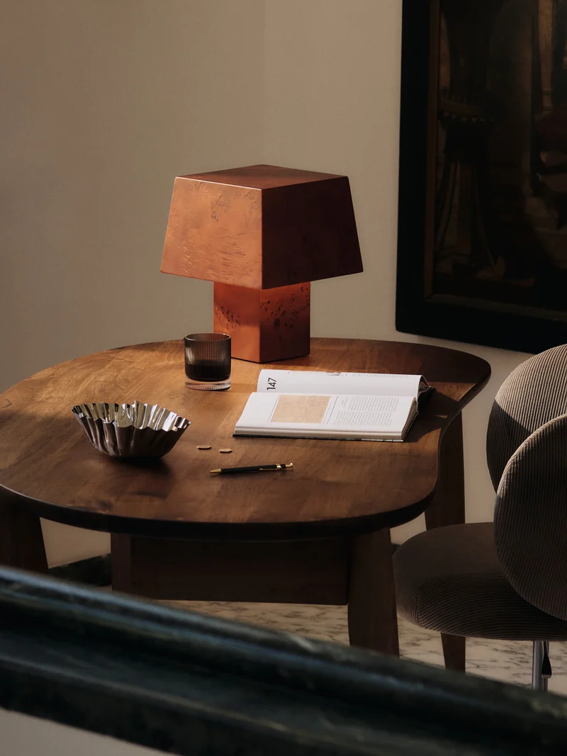 Burl Table Lamp – Dark Stained Burl