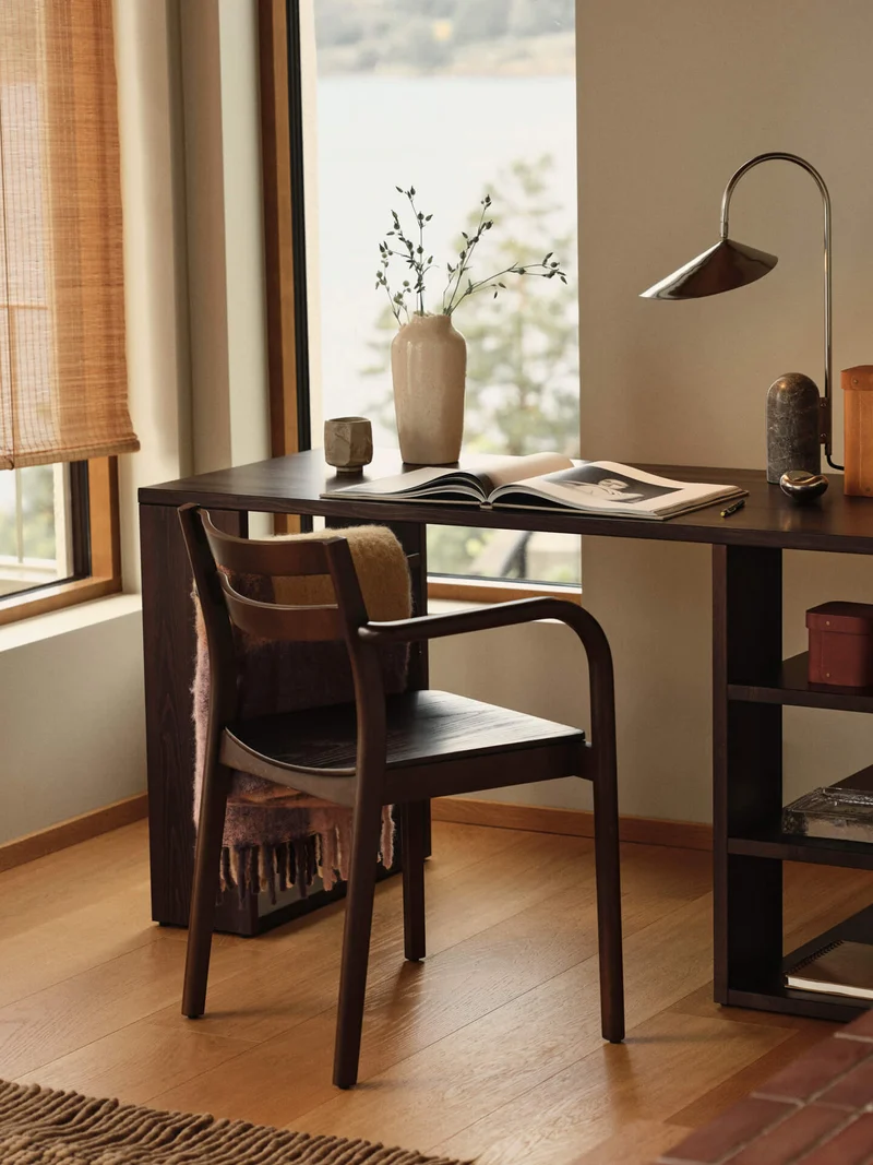 Arum Table Lamp