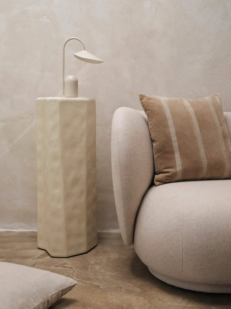 Arum Portable Lamp