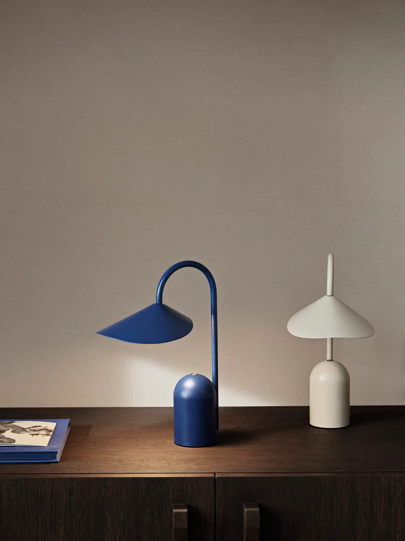 Arum Portable Lamp