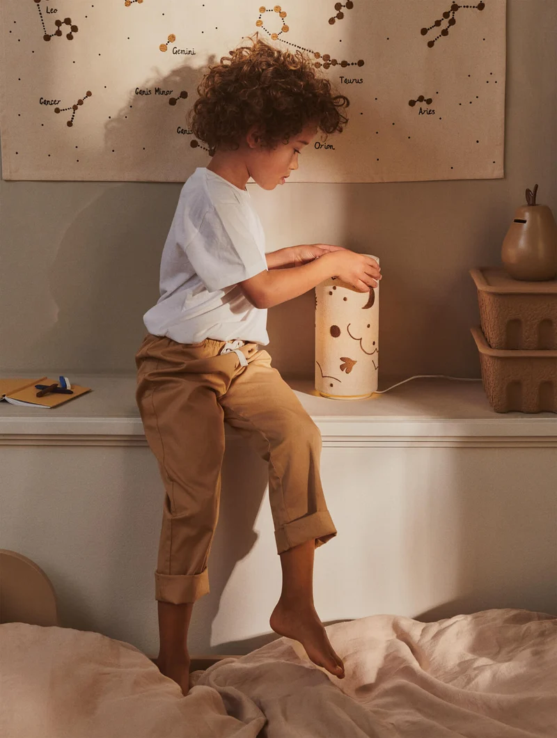 Skye Table Lamp – Natural / Bronze