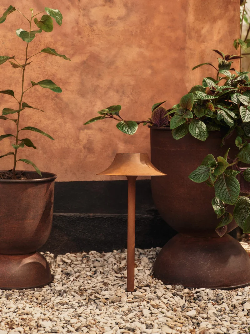 Cortivo Outdoor Solar Light – Rust