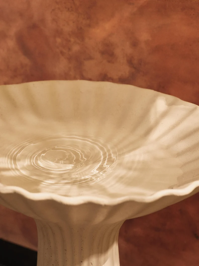Fountain Pedestal Bowl – Ivory