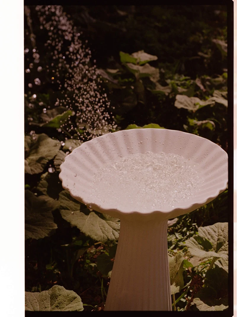 Fountain Pedestal Bowl – Ivory