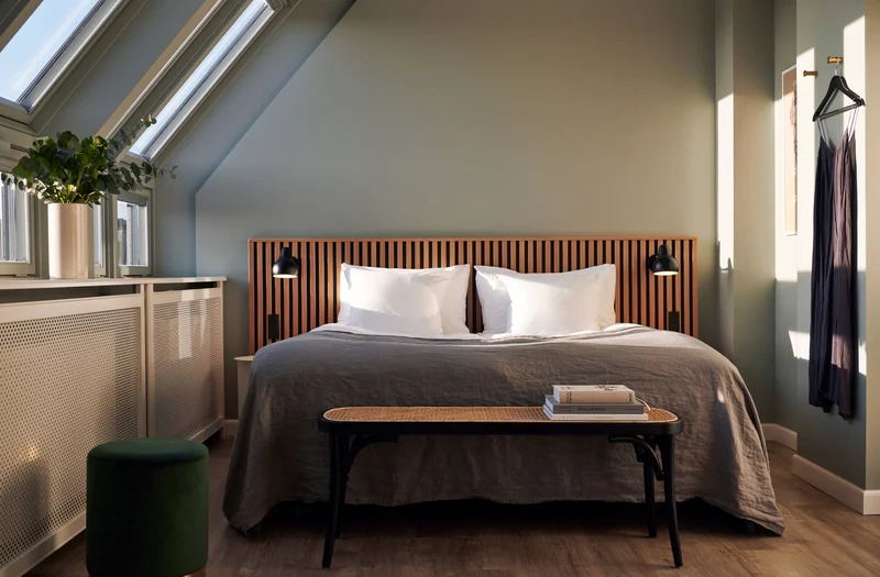VL 38 Wall Lamp