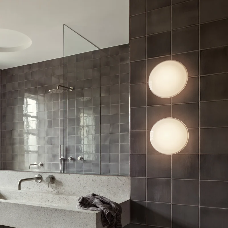AJ Eklipta Wall Lamp