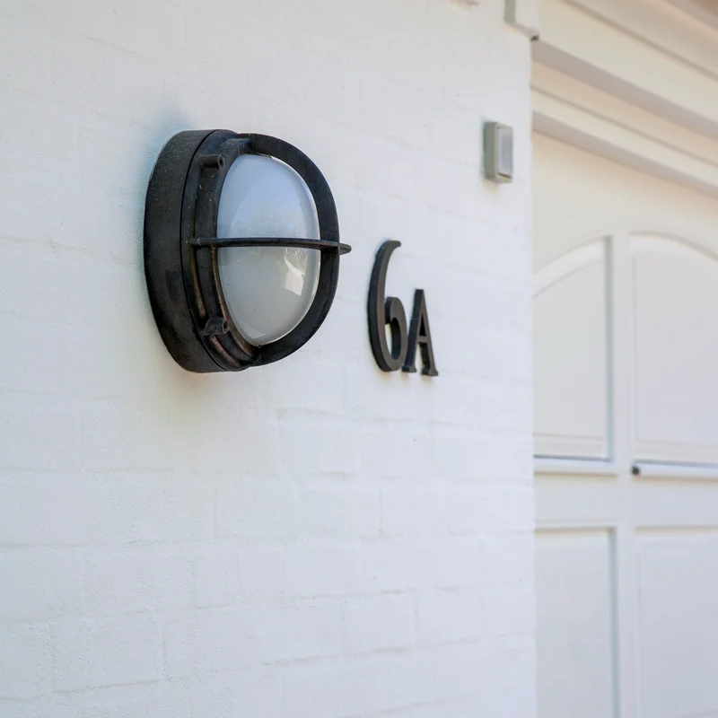 Skot Wall Lamp