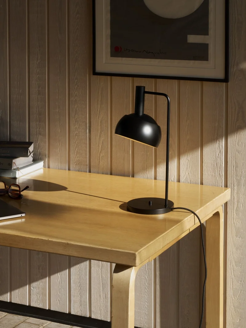 FJ Elements Table Lamp