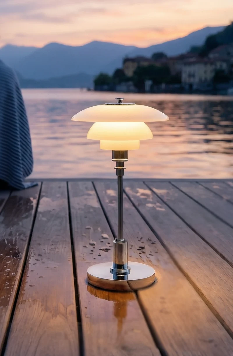 PH 1/1 Portable Lamp