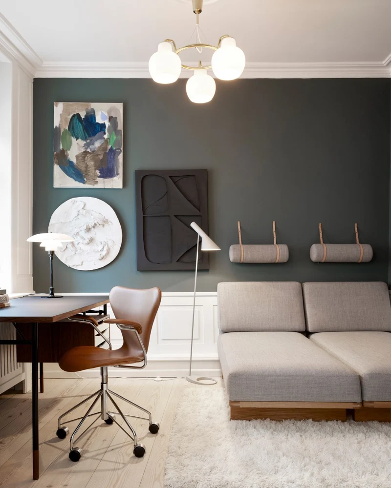 AJ Floor Lamp