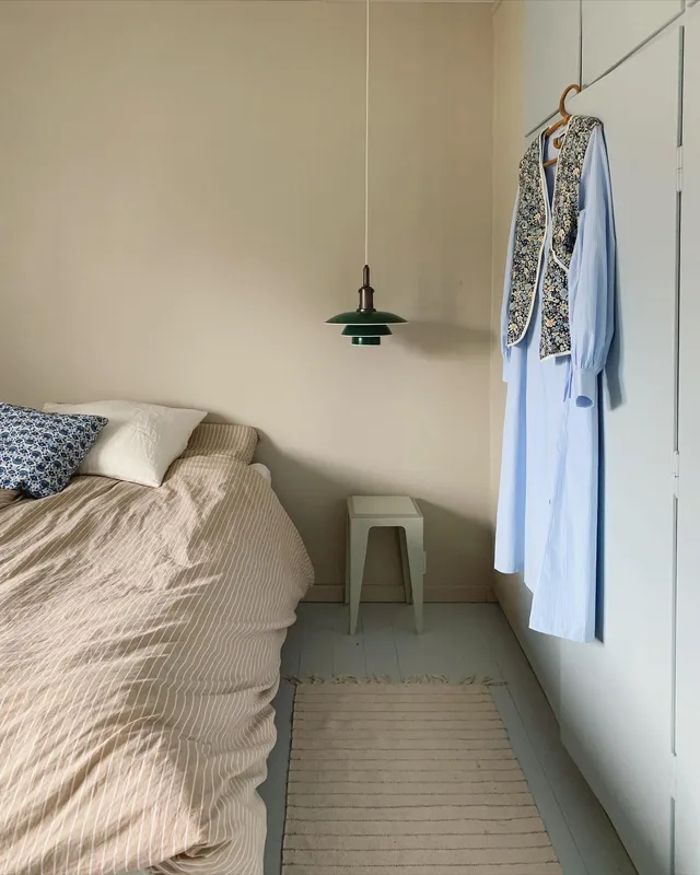 PH 3½-3 Metal Pendant