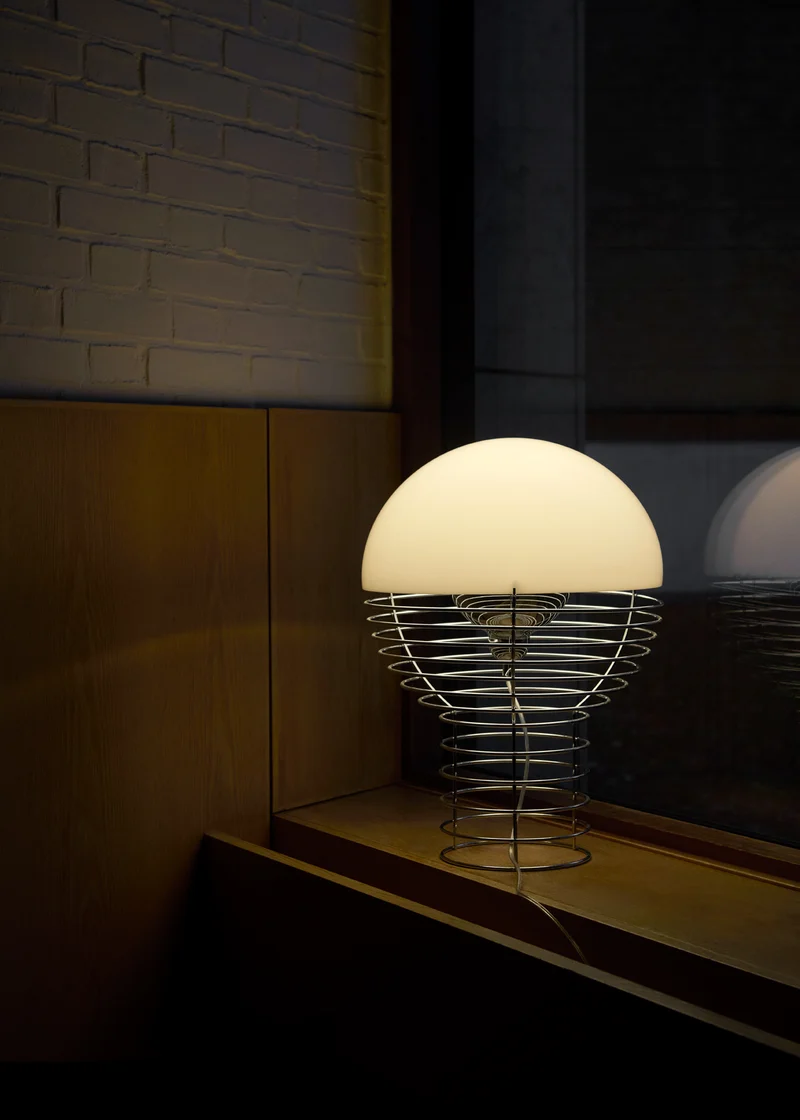 Wire Table Lamp
