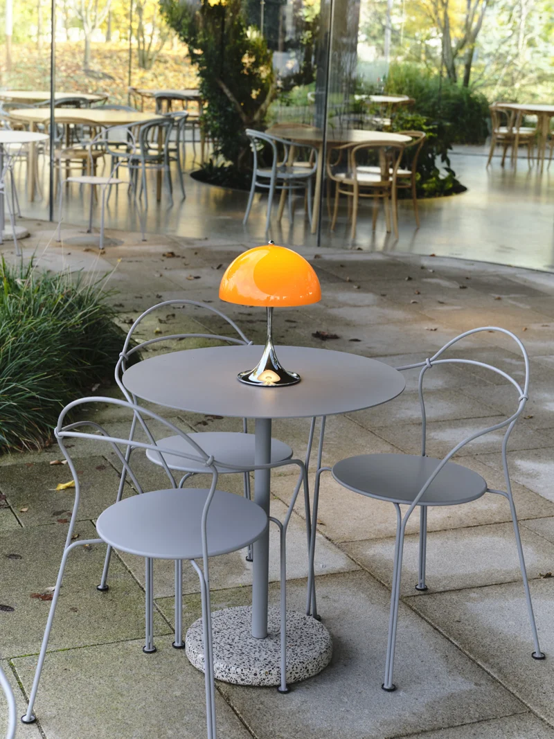 Panthella 250 Portable Lamp V3