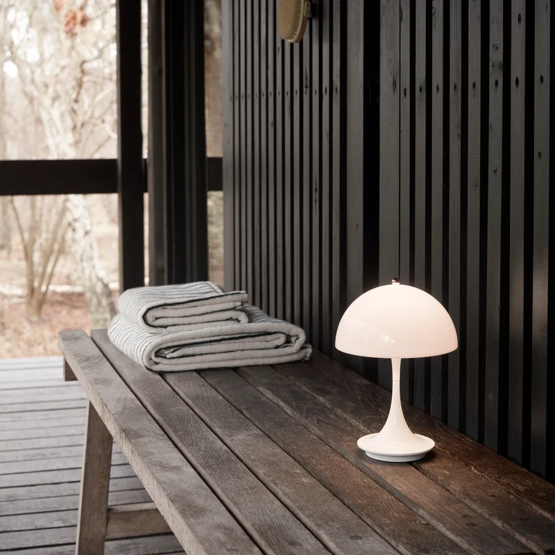 Panthella 160 Portable Lamp V3