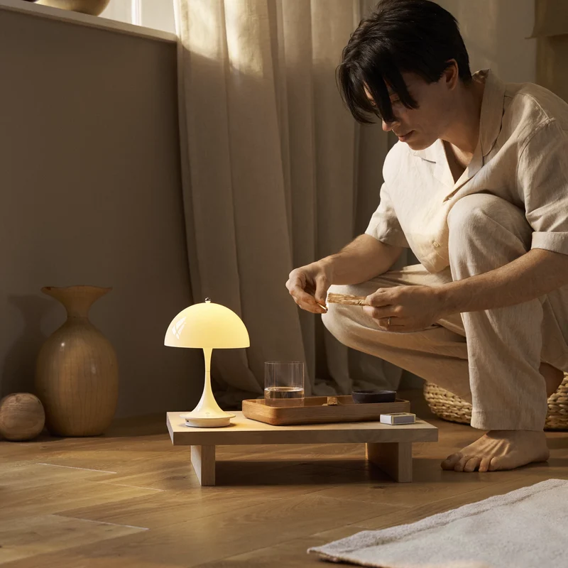 Panthella 160 Portable Lamp V3