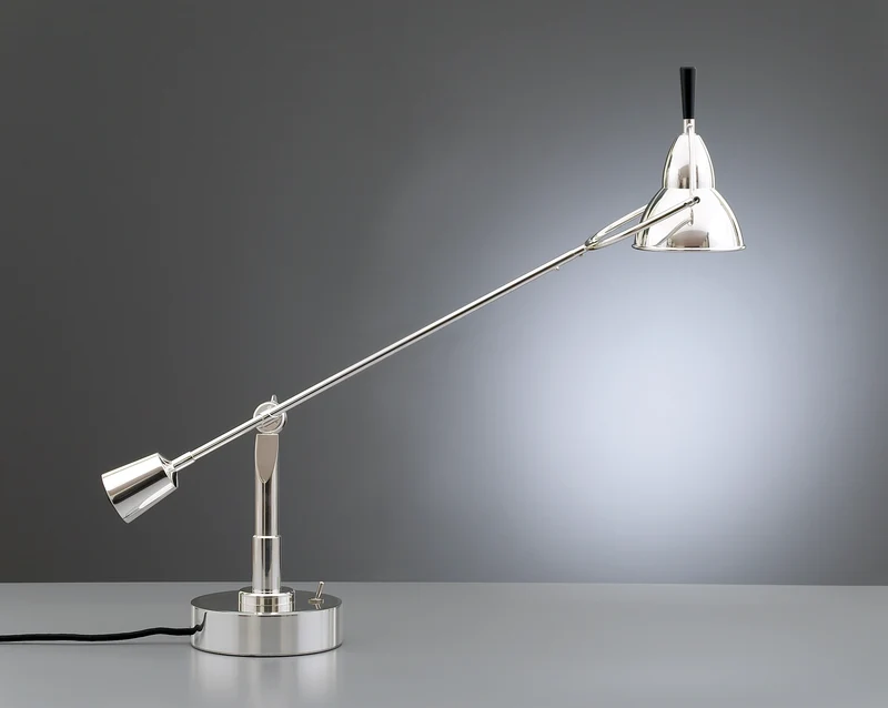 EB 28 Buquet Table Lamp